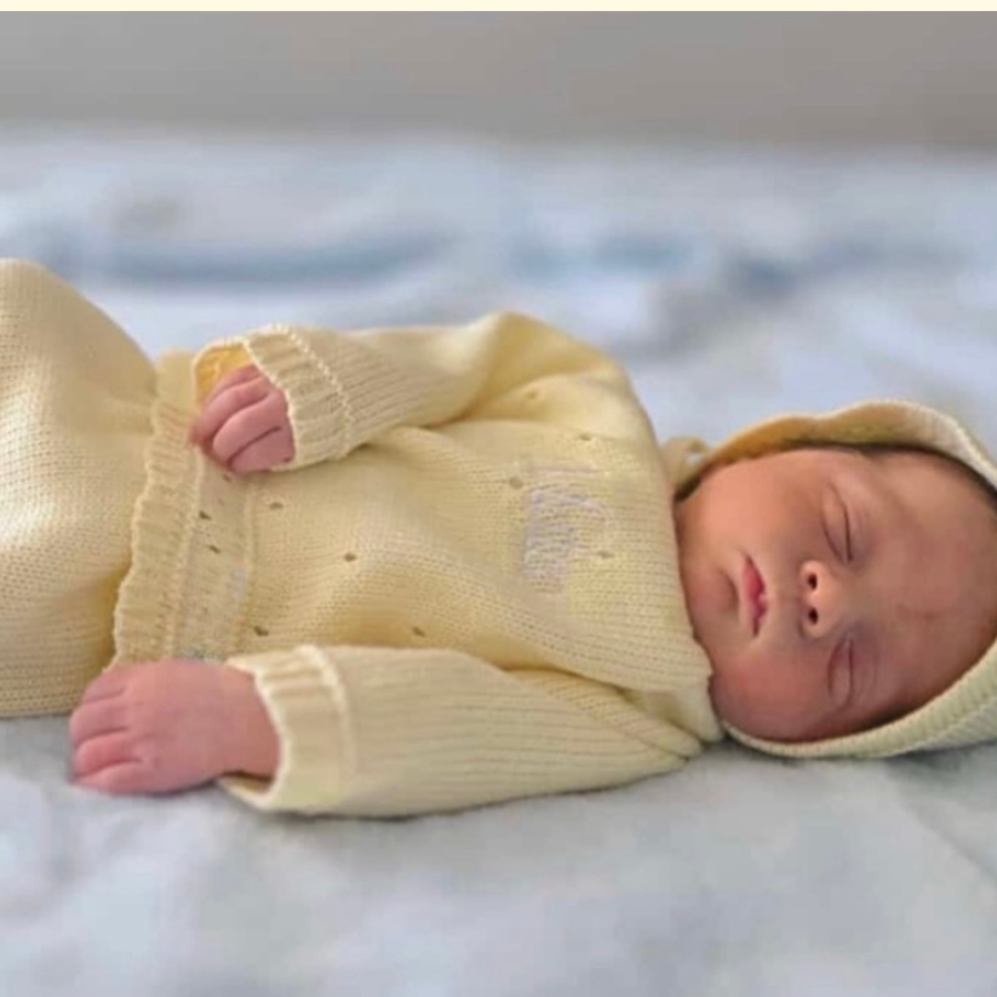 Knitted Coming Home Outfit - 3 Piece Set