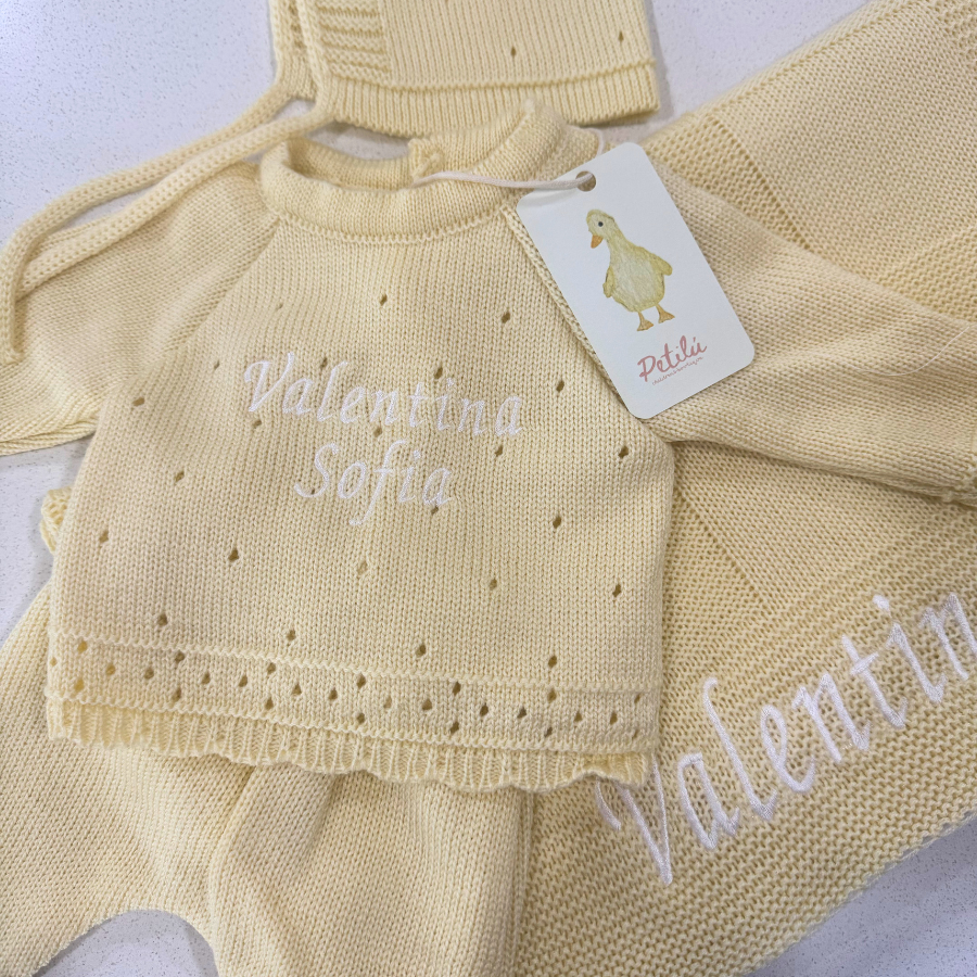 Newborn Bundle: Set and Blanket