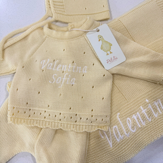 Newborn Bundle: Set and Blanket