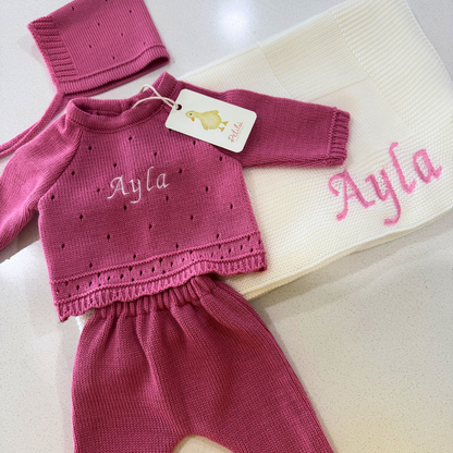 Newborn Bundle: Set and Blanket