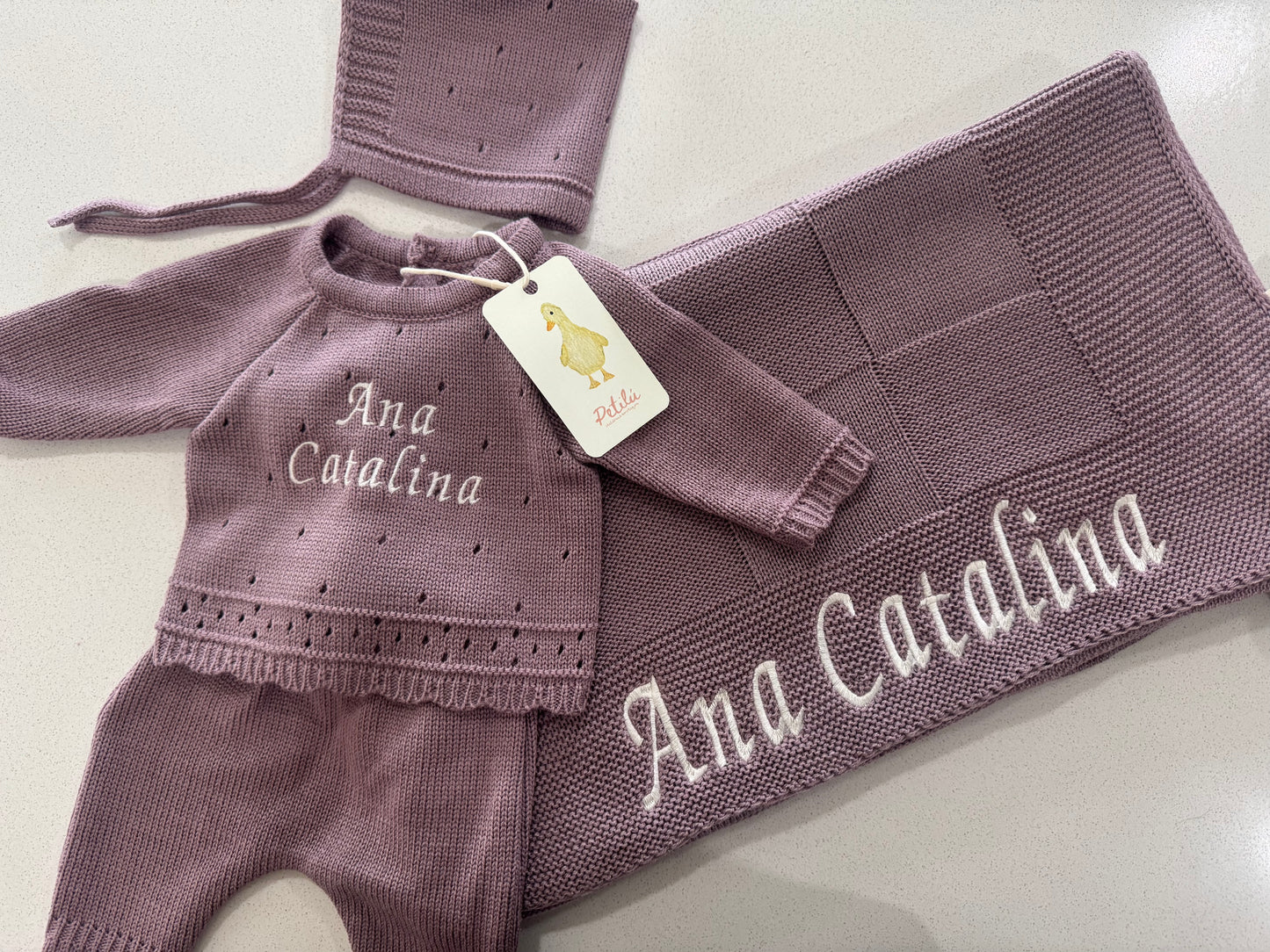 Newborn Bundle: Set and Blanket